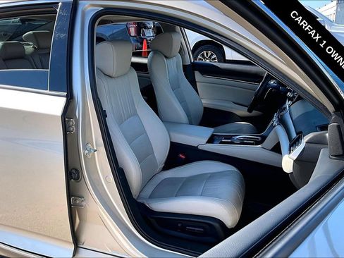 Used 2020 Honda Accord Touring image 28