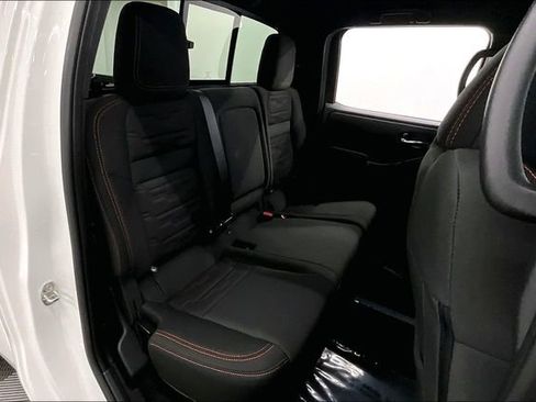 New 2025 Nissan Frontier PRO-4X w/ Pro Convenience Package image 30