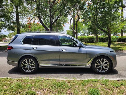Used 2026 BMW X7 xDrive40i AWD/4WD image 8