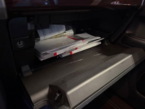 Used 2014 Toyota 4Runner Limited image 38