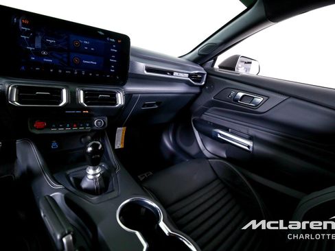 Used 2025 Ford Mustang GT Premium w/ GT Performance Package RWD image 15