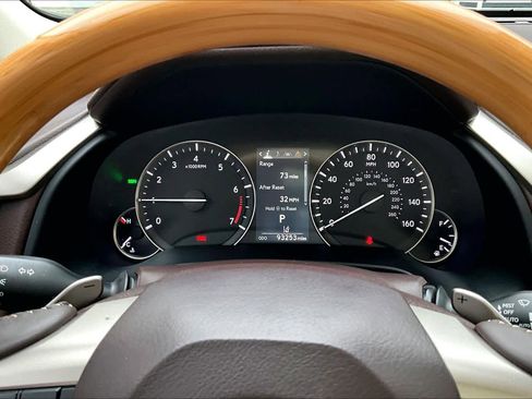 Used 2020 Lexus RX 350L FWD w/ Premium Package image 23