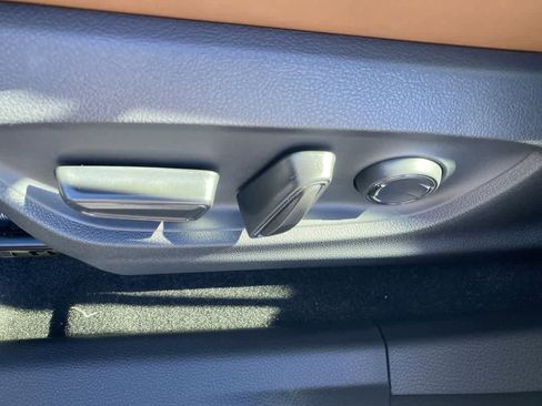 New 2026 Toyota Crown Signia image 12