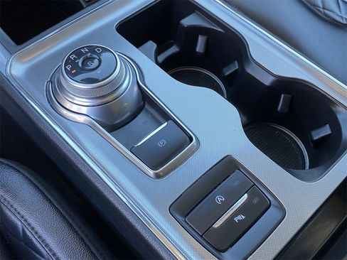 Used 2023 Ford Edge Titanium image 26