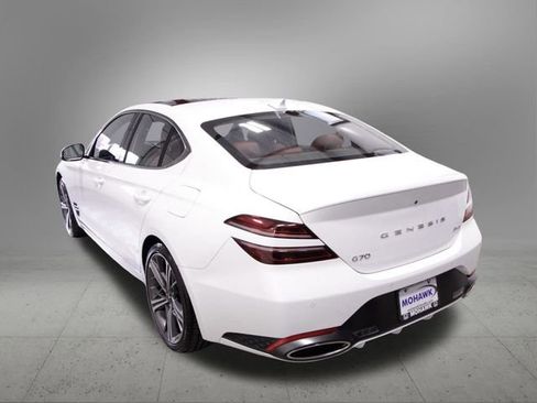 Used 2025 Genesis G70 2.5T w/ Sport Prestige Package image 4
