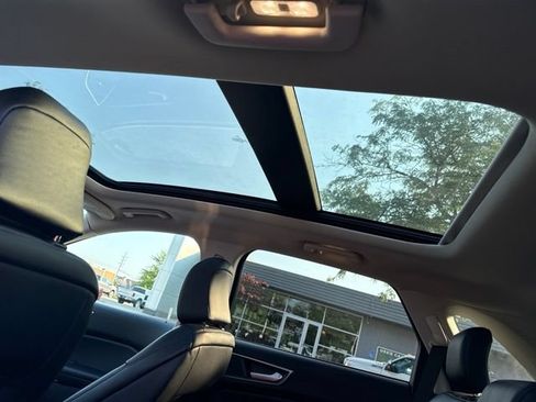 Used 2023 Ford Edge SEL w/ Convenience Package AWD/4WD image 4