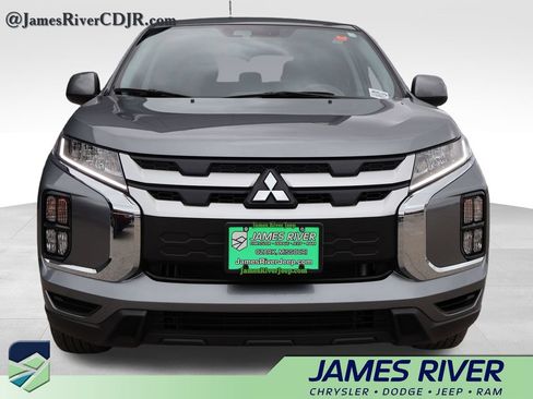 Used 2025 Mitsubishi Outlander Sport SE AWD/4WD image 8
