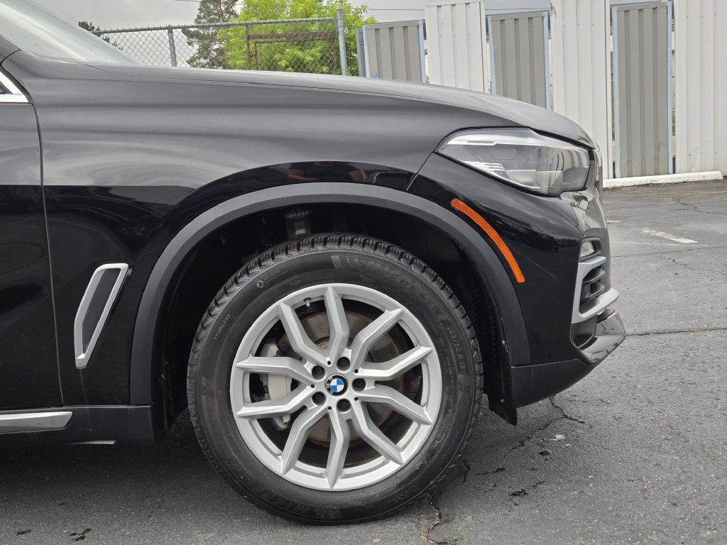 Used 2020 BMW X5 xDrive40i w/ Convenience Package AWD/4WD image 9