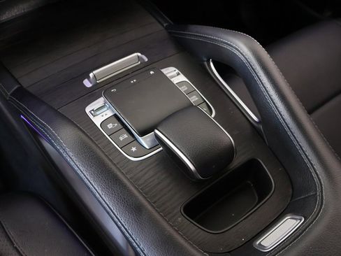 Used 2020 Mercedes-Benz GLE 350 4MATIC image 8