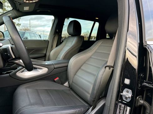 Certified 2025 Mercedes-Benz GLS 450 4MATIC image 20