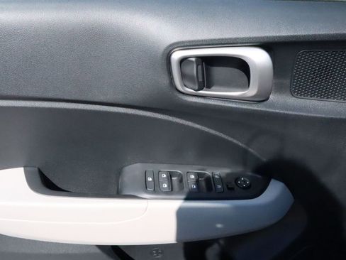 New 2026 Hyundai Venue SEL FWD image 19