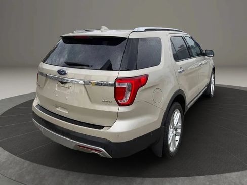 Used 2017 Ford Explorer Limited w/ Equipment Group 301A AWD/4WD image 7