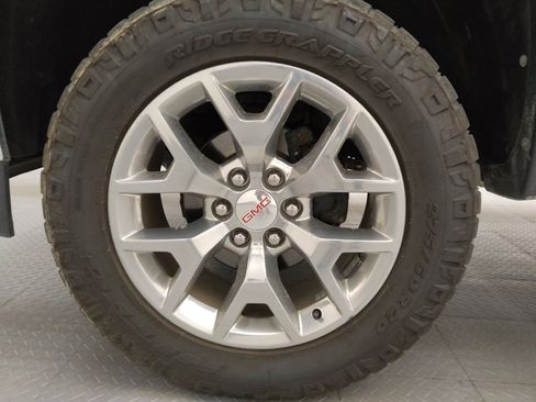 Used 2018 GMC Sierra 1500 SLT w/ SLT Premium Package image 31