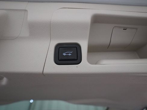 Used 2023 GMC Acadia Denali w/ Trailering Package image 15