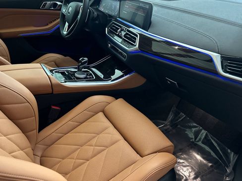 Used 2023 BMW X5 xDrive40i w/ Premium Package image 31