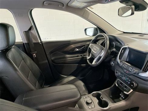 Used 2022 GMC Terrain SLT image 18