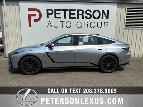 New 2026 Lexus ES 500e AWD/4WD image 7