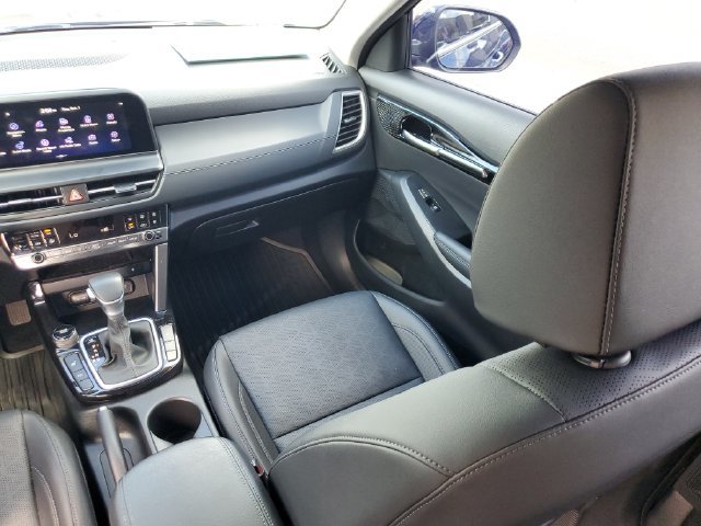 Certified 2025 Kia Seltos EX w/ EX Sunroof Package FWD image 10