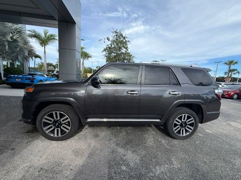 Used 2023 Toyota 4Runner Limited AWD/4WD image 5