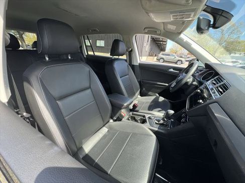 Certified 2021 Volkswagen Tiguan SE AWD/4WD image 23