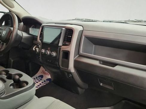 Used 2019 RAM 1500 Express AWD/4WD image 27