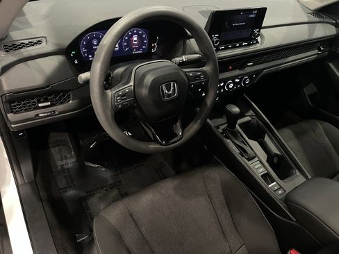 Used 2023 Honda Accord EX image 13