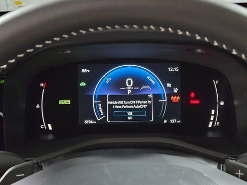 Used 2025 Toyota Camry SE image 33