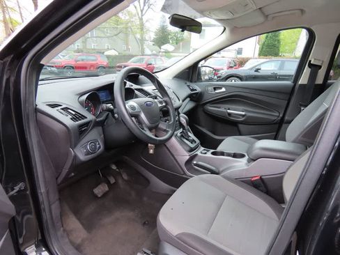 Used 2014 Ford Escape SE FWD image 2