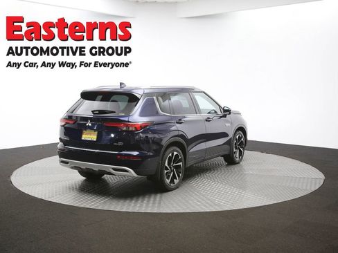 Used 2023 Mitsubishi Outlander SEL image 40