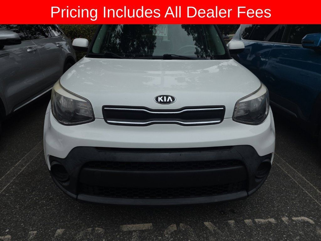 Used 2017 Kia Soul FWD image 2