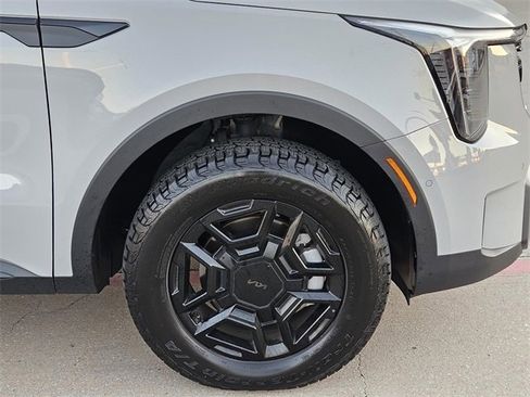 Certified 2025 Kia Sorento SX Prestige image 6
