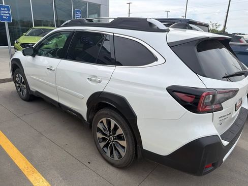 Used 2023 Subaru Outback Touring w/ Popular Package #2 AWD/4WD image 5