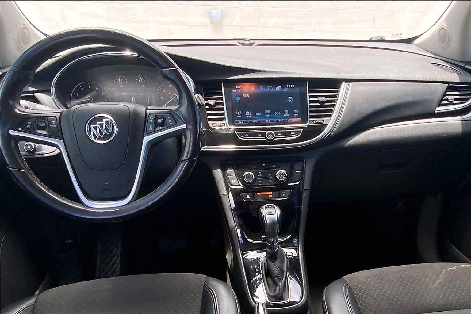 Used 2021 Buick Encore Preferred w/ Safety Package II FWD image 10
