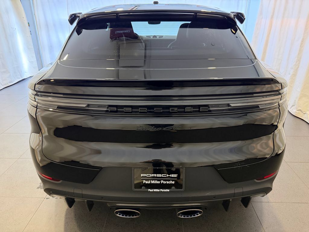 Certified 2025 Porsche Cayenne Turbo GT AWD/4WD image 8