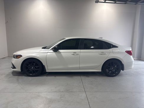 Used 2022 Honda Civic Sport image 11