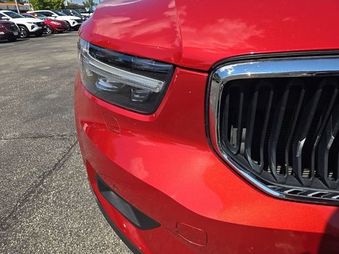 Used 2019 Volvo XC40 T5 Momentum AWD/4WD image 21