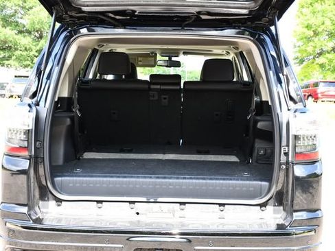 Used 2019 Toyota 4Runner Limited AWD/4WD image 28