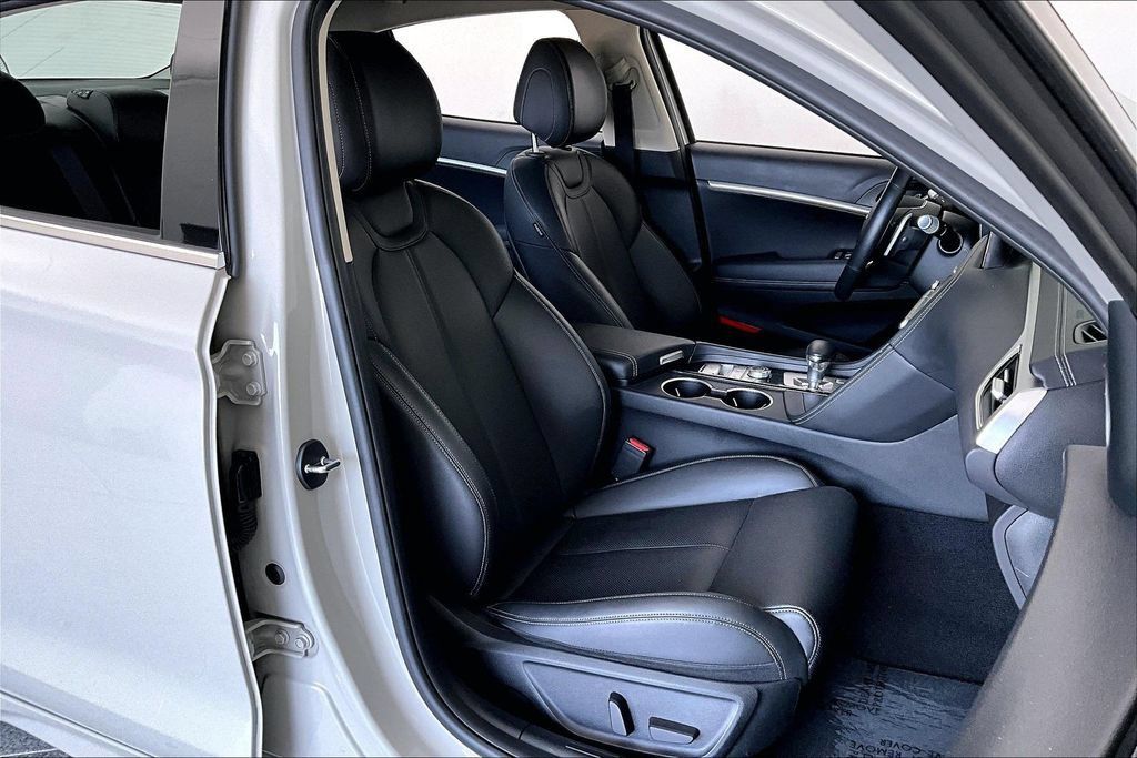 Used 2026 Genesis G70 2.5T AWD/4WD image 8