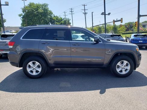 Used 2016 Jeep Grand Cherokee Laredo w/ Quick Order Package 23E AWD/4WD image 10