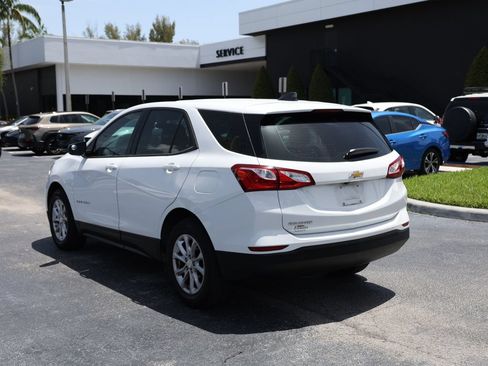 Used 2019 Chevrolet Equinox LS FWD image 5