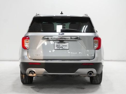 Used 2024 Ford Explorer Limited AWD/4WD image 32