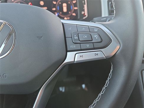 Certified 2023 Volkswagen Atlas SEL image 18