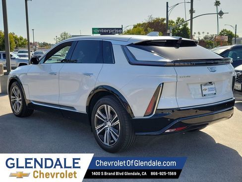 Certified 2024 Cadillac Lyriq Luxury image 14