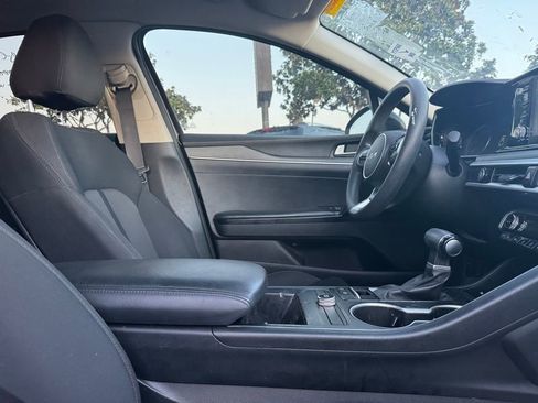 Used 2022 Kia K5 LXS image 9
