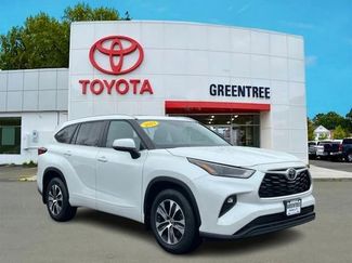 Used 2023 Toyota Highlander XLE video 1