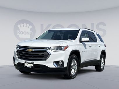 Used 2021 Chevrolet Traverse LT