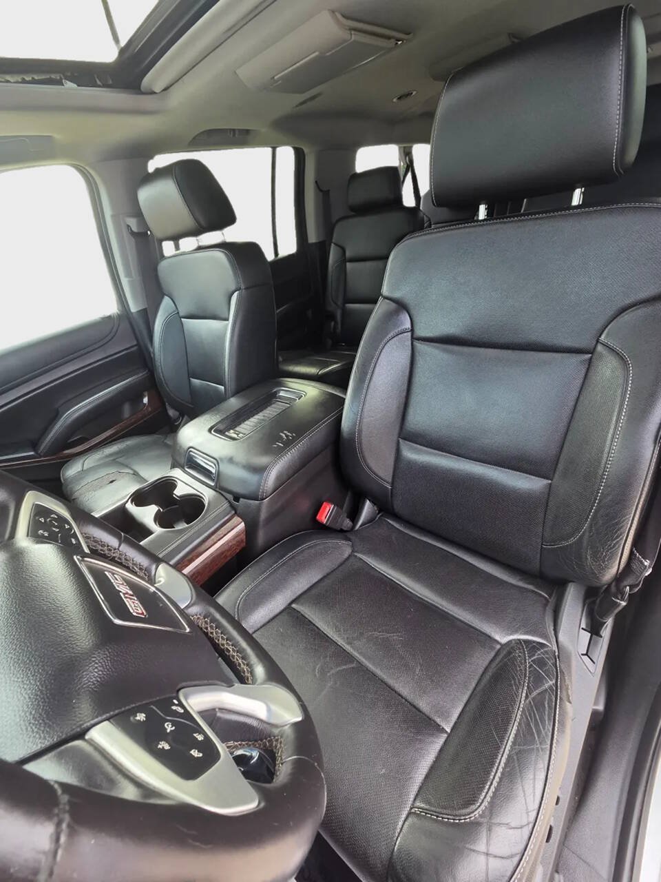 Used 2015 GMC Yukon XL SLT w/ Open Road Package AWD/4WD image 11