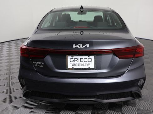 Used 2023 Kia Forte LXS FWD image 7