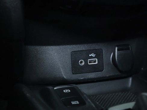 Used 2019 Nissan Rogue SV w/ Sun & Sound Touring Package AWD/4WD image 29