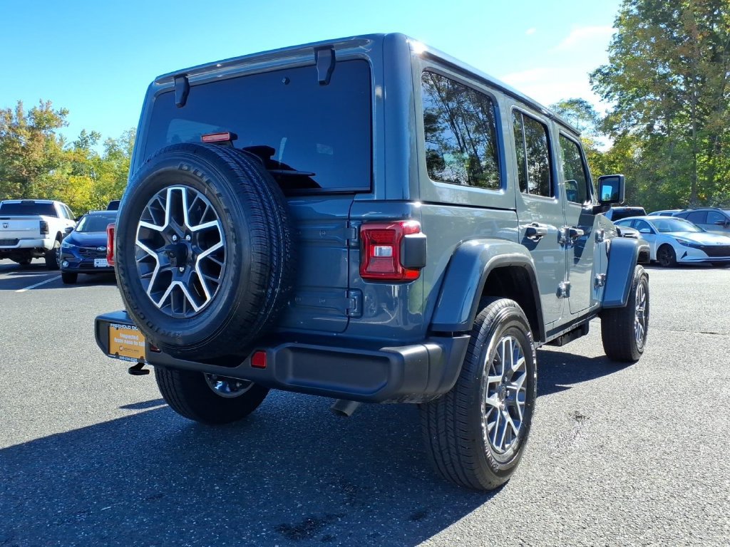 Certified 2026 Jeep Wrangler Unlimited Sahara AWD/4WD image 20